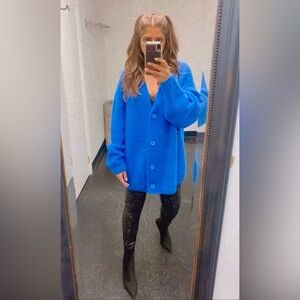 COS Oversized V-neck Alpaca-blend Cardigan in Blue